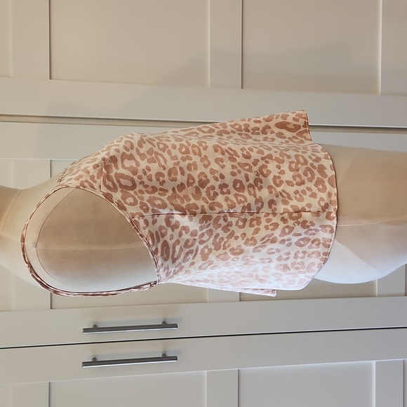 Victoria's Secret Light Pink Leopard Camisole Size Medium - Picture 2 of 4